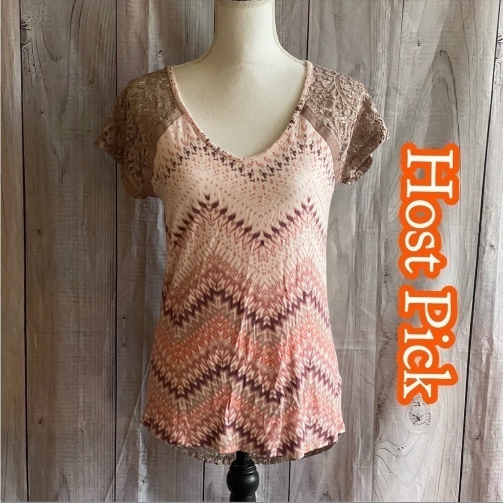 ✅HOST Pick✅ Maurices Lace Back Top, Small